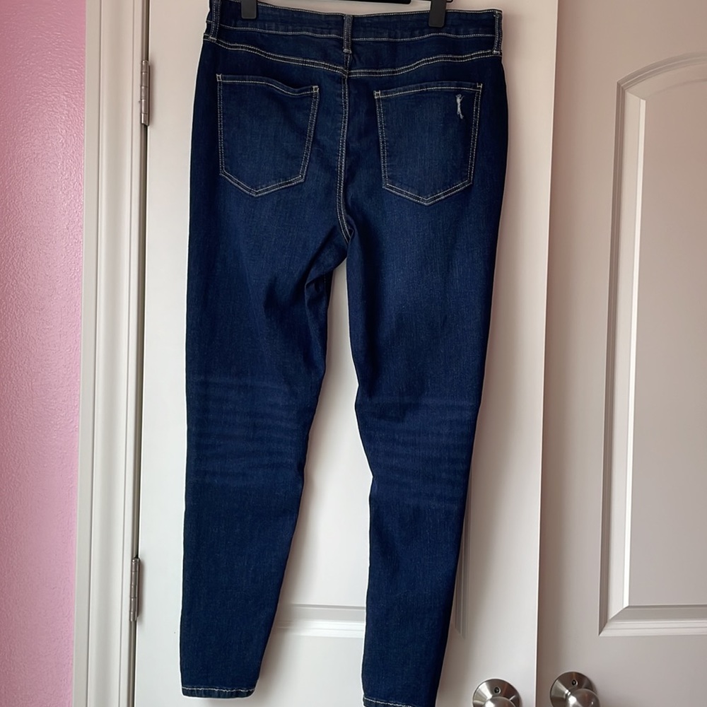 So High Rise Curvy Jeggings W/ Rips Size 17 - Picture 2 of 8